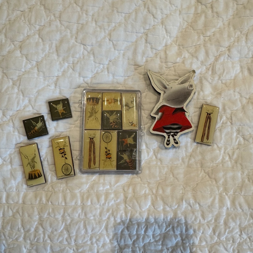 Olivia the Pig Magnets